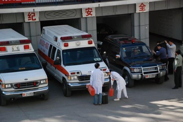 来凤县救护车转院